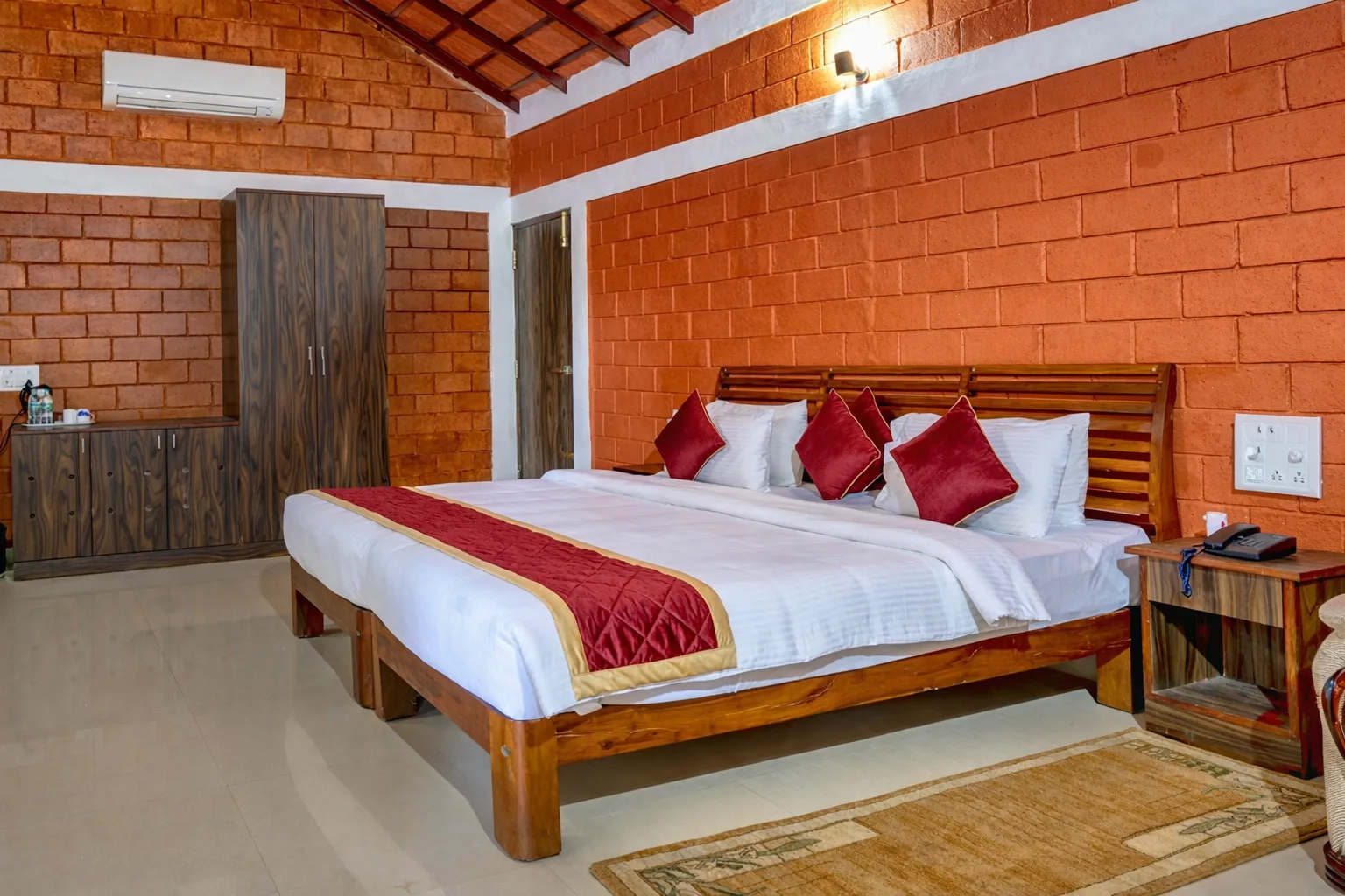 Luxury Cottage 1